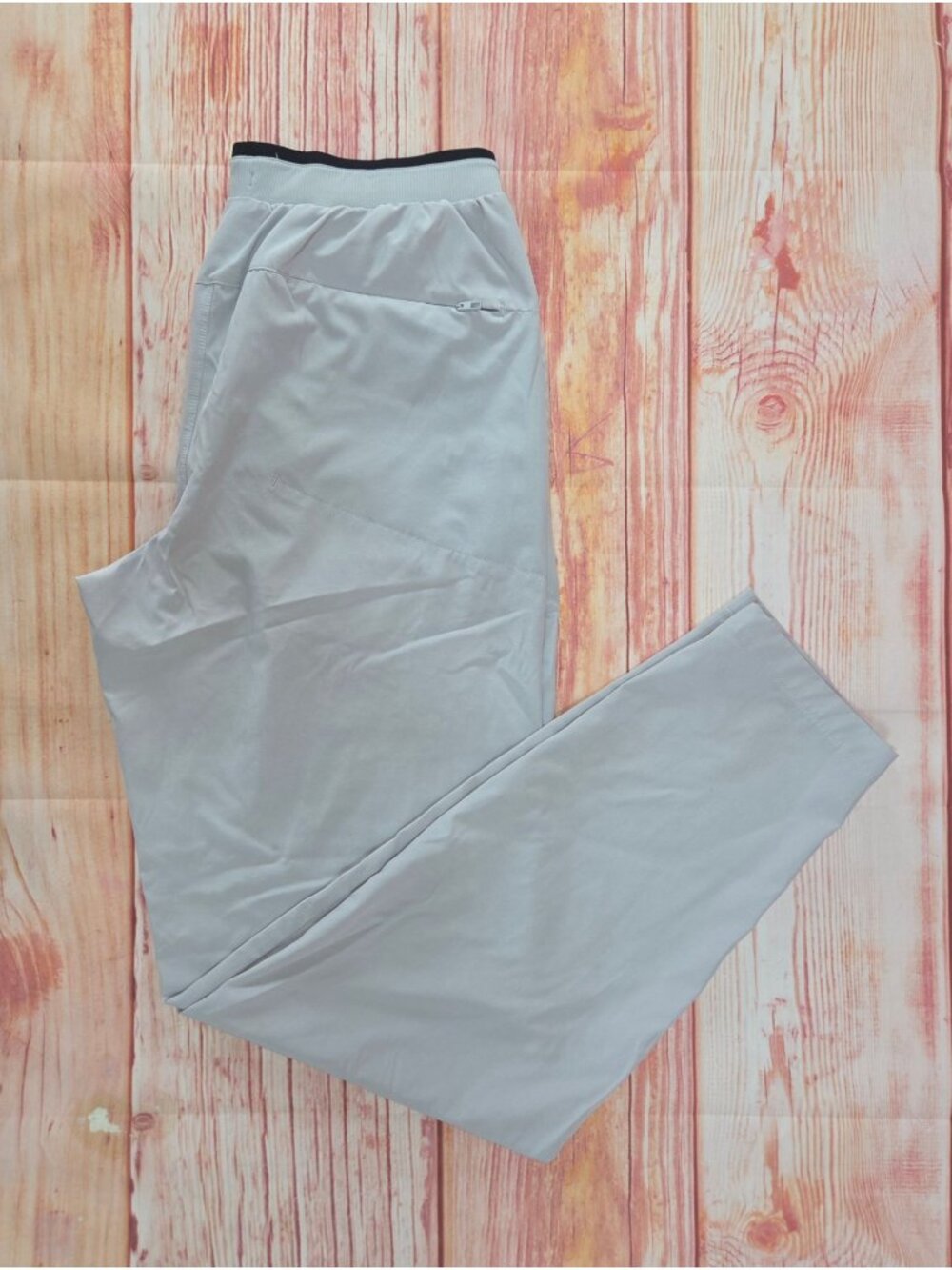 Fabletics Mens Light Gray Athletic Jogger Pants Small - Picture 3 of 6